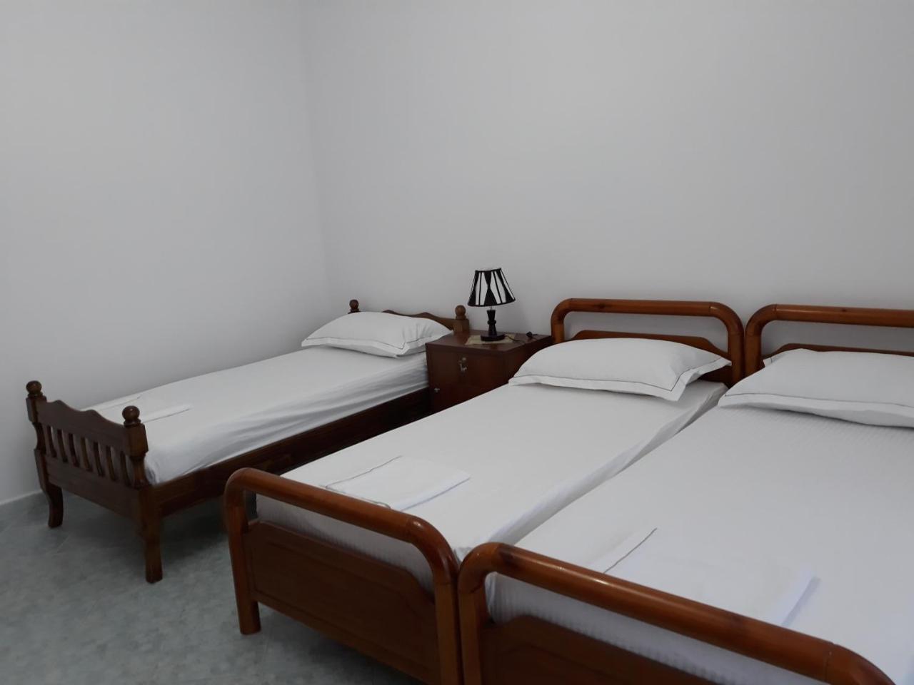 Guest House Xhuljon Berat Esterno foto
