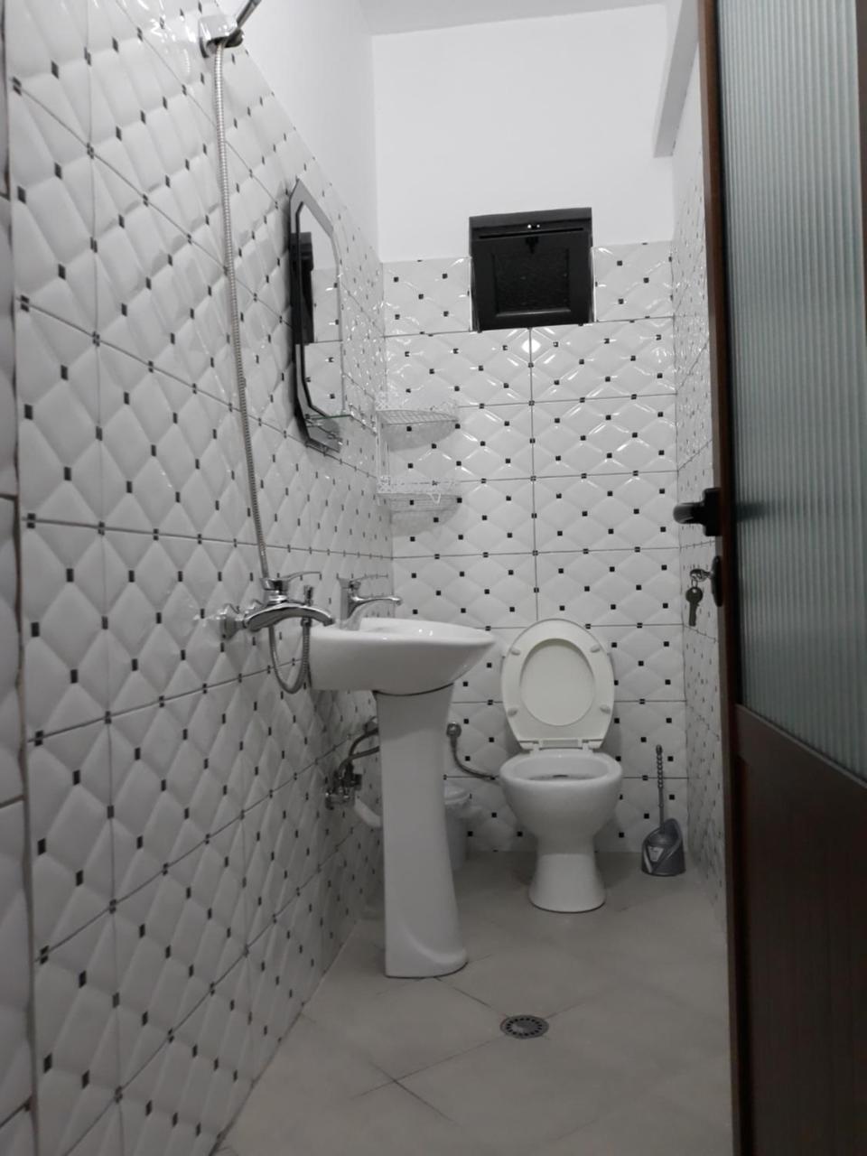 Guest House Xhuljon Berat Esterno foto